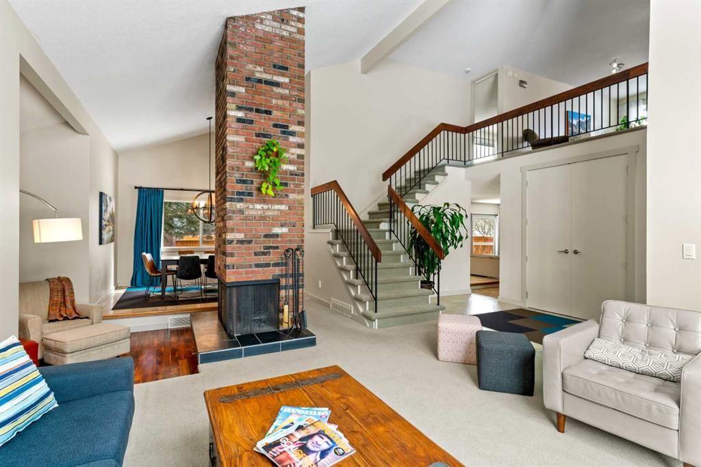 3370 Oakwood Drive SW, Calgary — photo 4 of 50