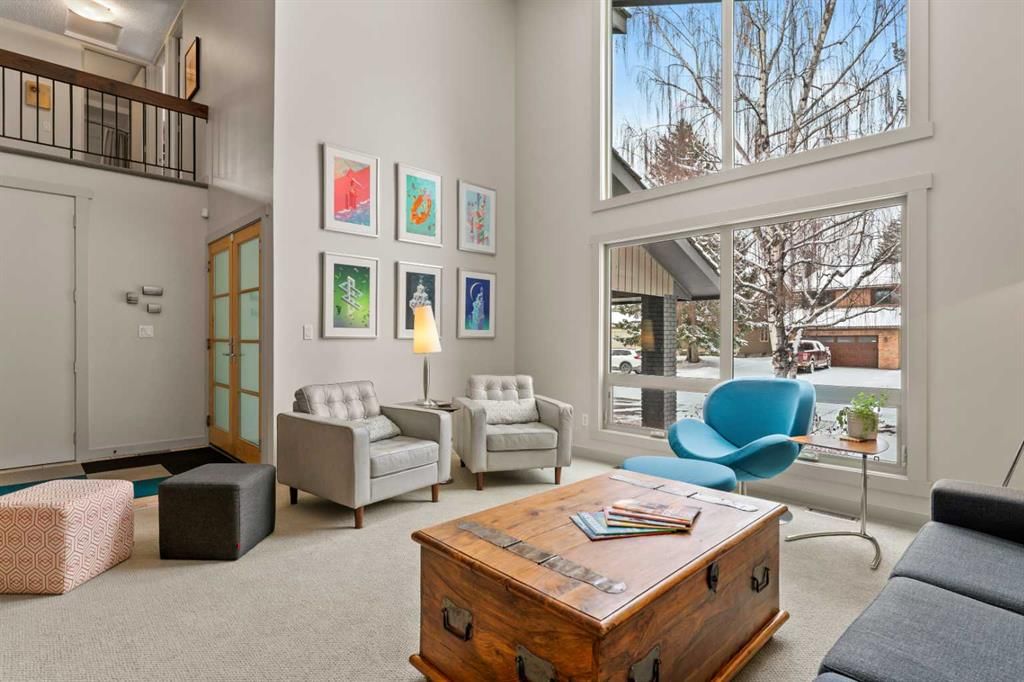 3370 Oakwood Drive SW, Calgary — photo 5 of 50