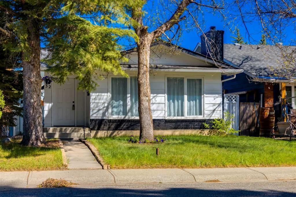 32 Midland Place SE, Calgary — main listing photo