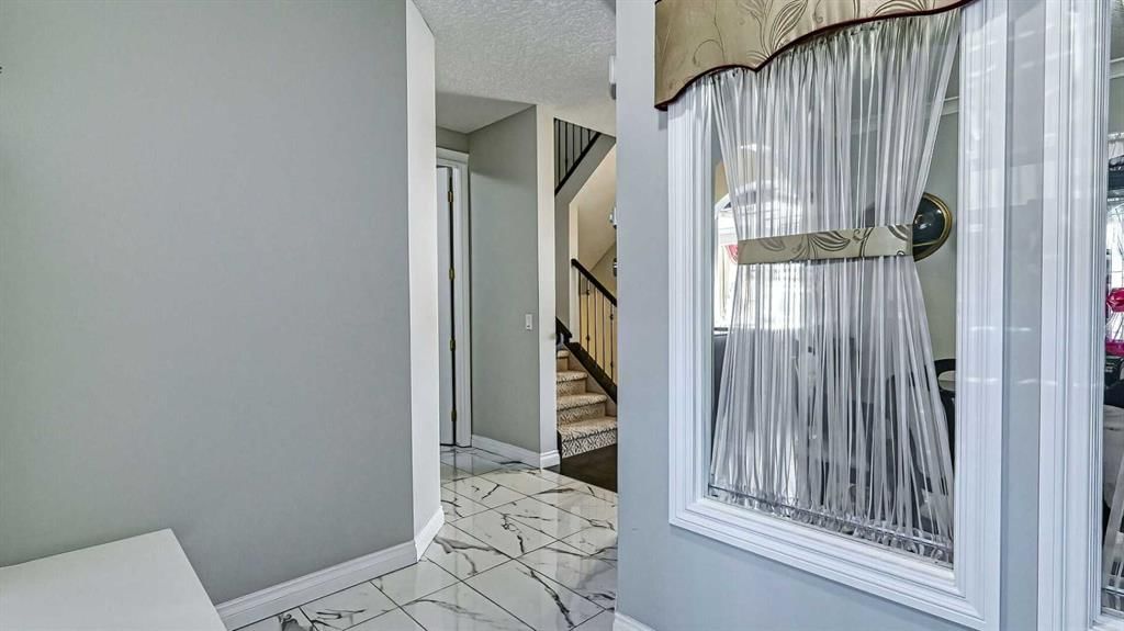 47 Saddlelake Way NE, Calgary — photo 4 of 35