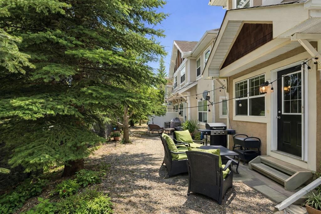 54 Wentworth Common SW, Calgary — photo 2 of 41
