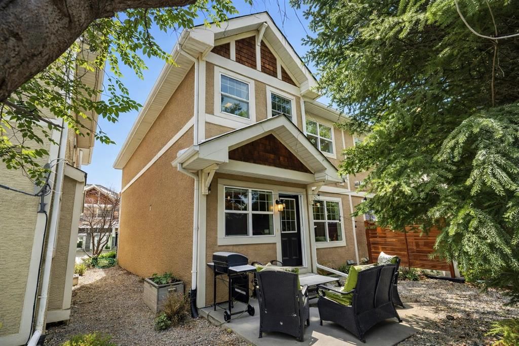 54 Wentworth Common SW, Calgary — photo 3 of 41