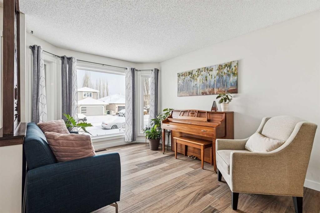 179 Mt Copper Park SE, Calgary — photo 4 of 50