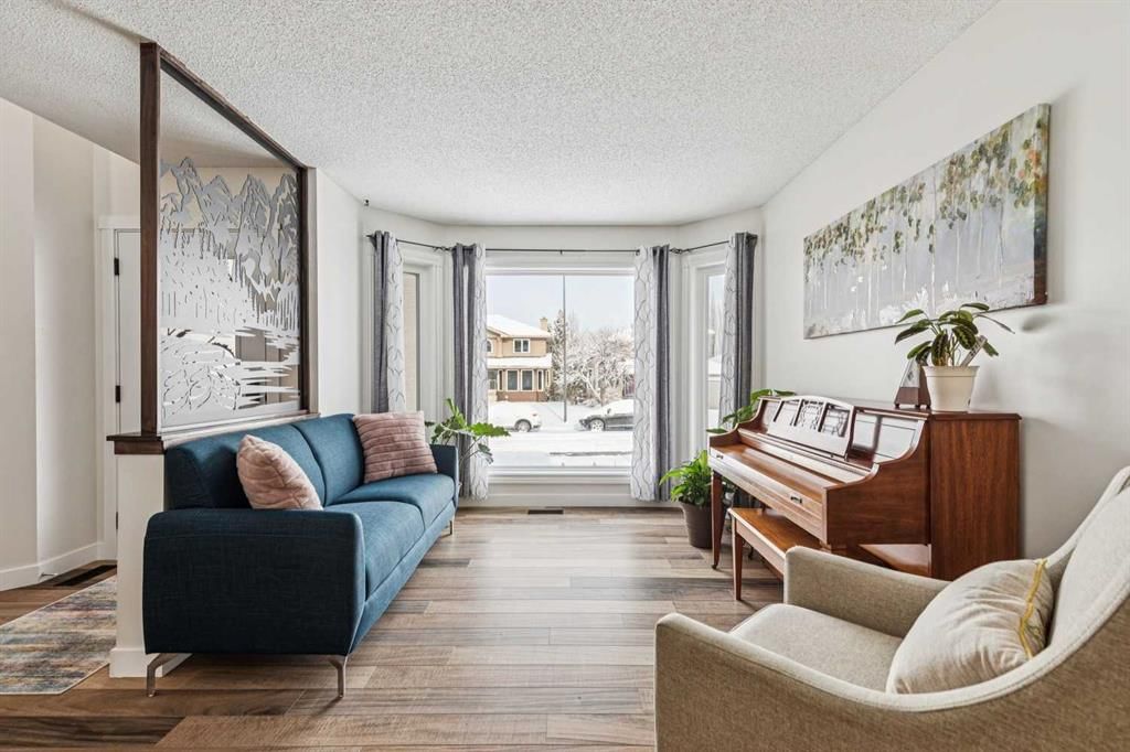 179 Mt Copper Park SE, Calgary — photo 5 of 50
