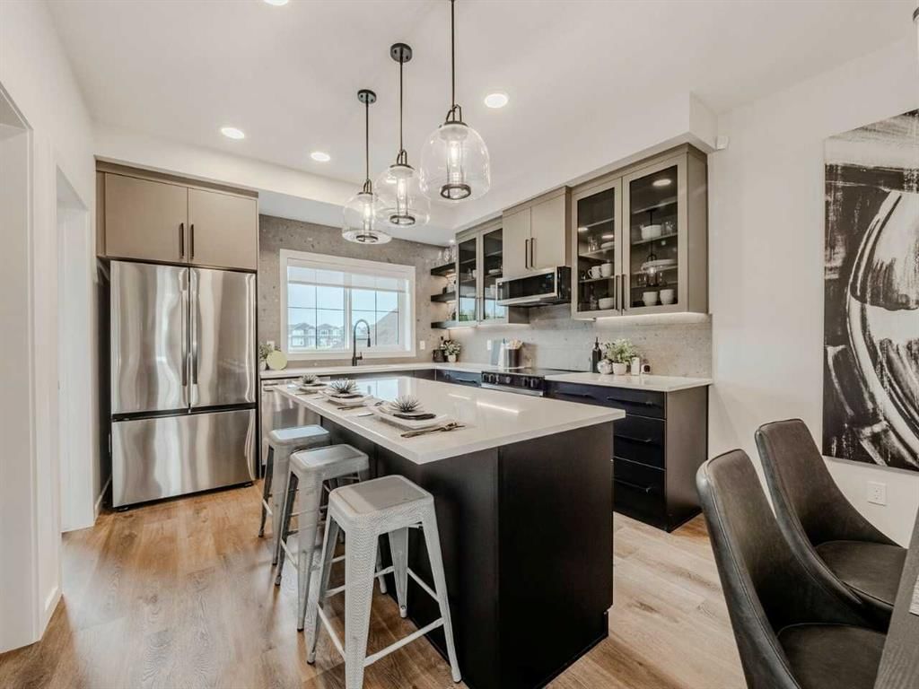 150 Heartwood Parade SE, Calgary — photo 5 of 25