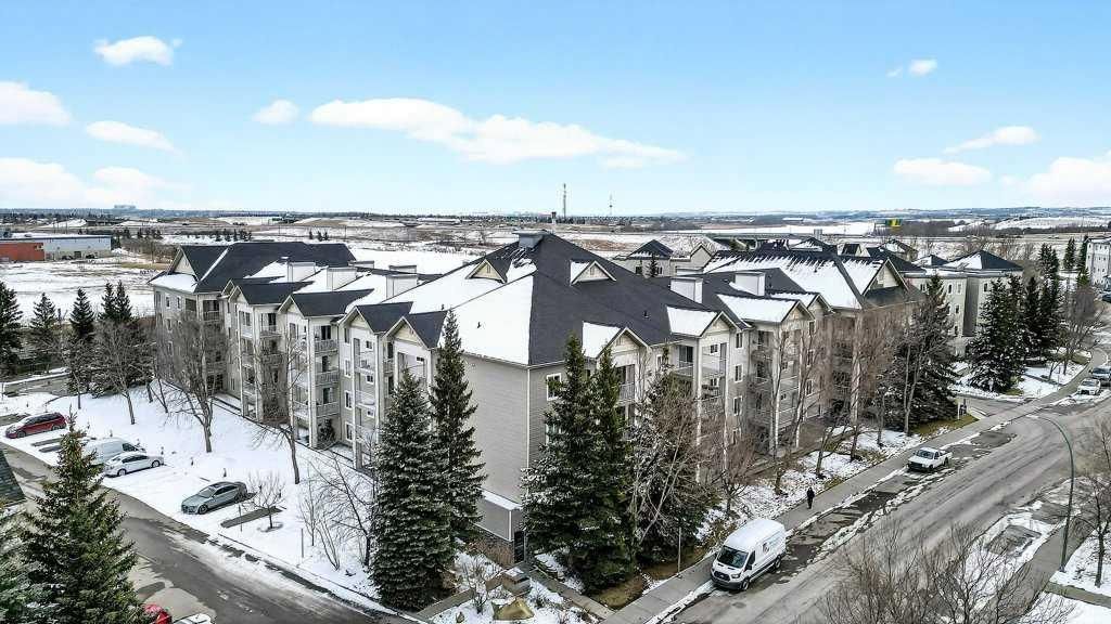 417, 3000 Somervale Court SW, Calgary — photo 4 of 21