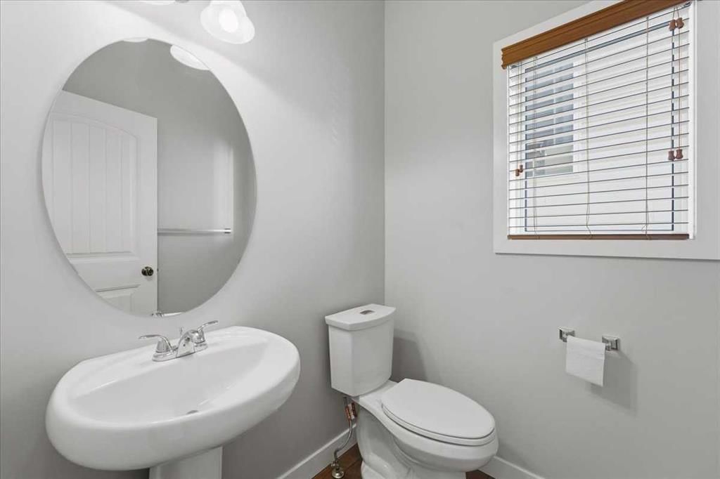 34 Everoak Gardens SW, Calgary — photo 5 of 50