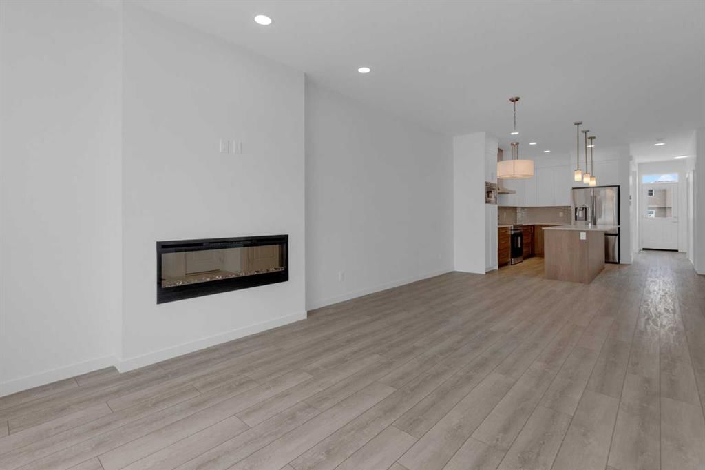 26 Setonvista Grove SE, Calgary — photo 4 of 33