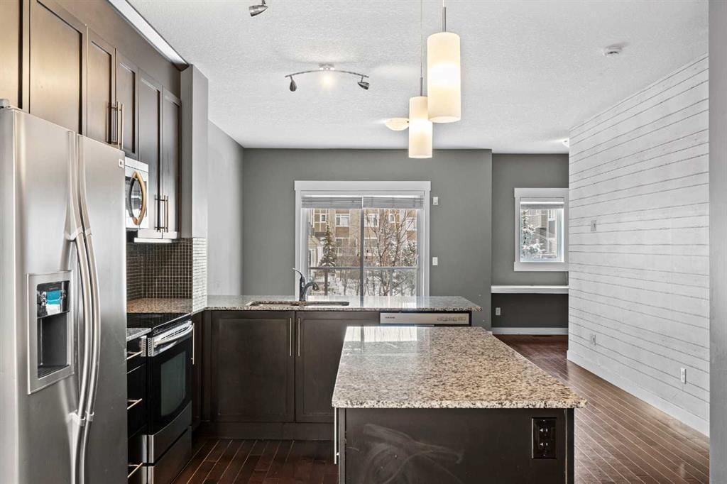 410 Skyview Point Place NE, Calgary — photo 5 of 28