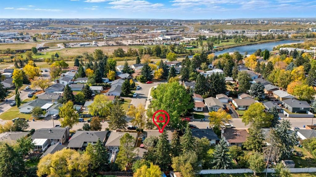 124 Lynnbrook Road SE, Calgary — photo 2 of 50