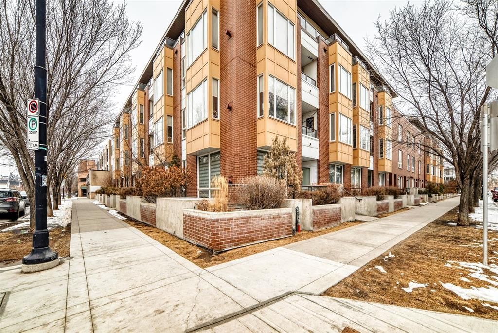 404, 1000 Centre Avenue NE, Calgary — main listing photo