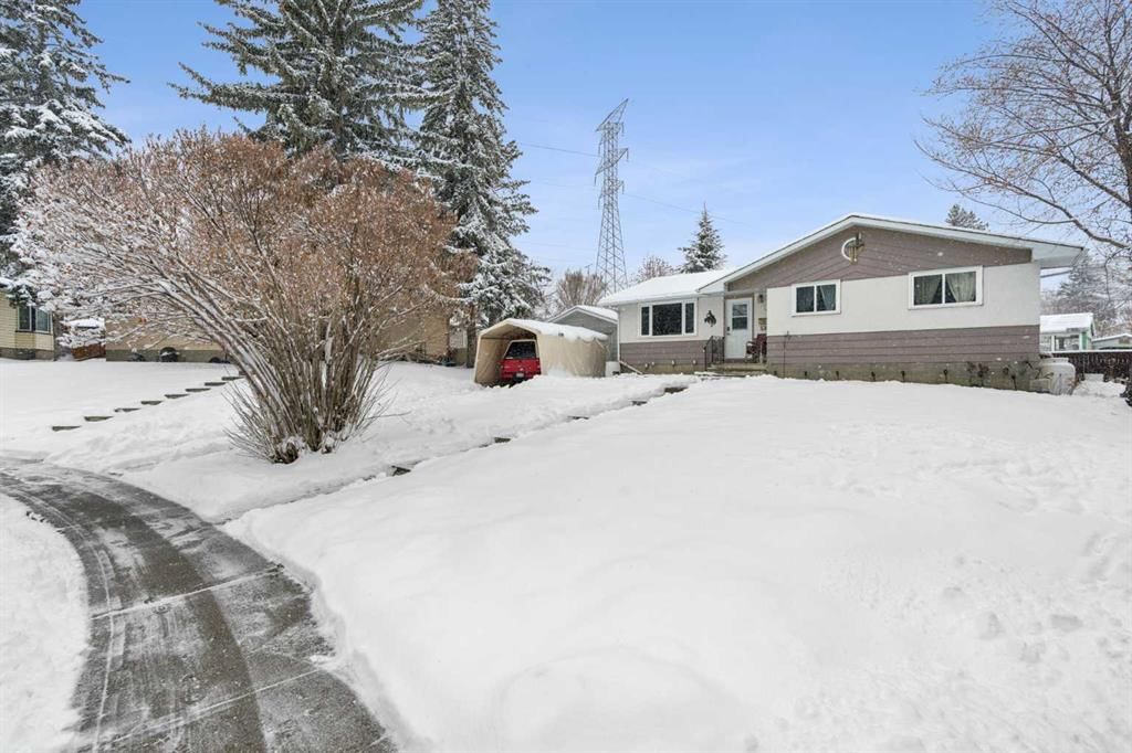 12 Westwood Crescent SW, Calgary — photo 2 of 31