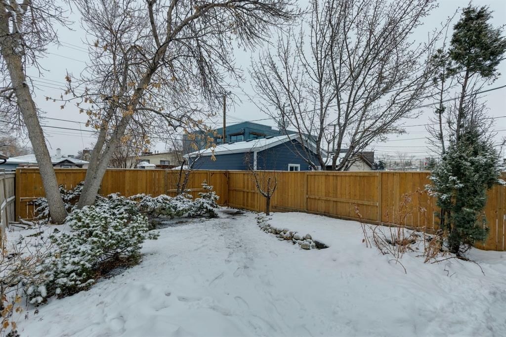 4530 Montgomery Avenue NW, Calgary — photo 2 of 29