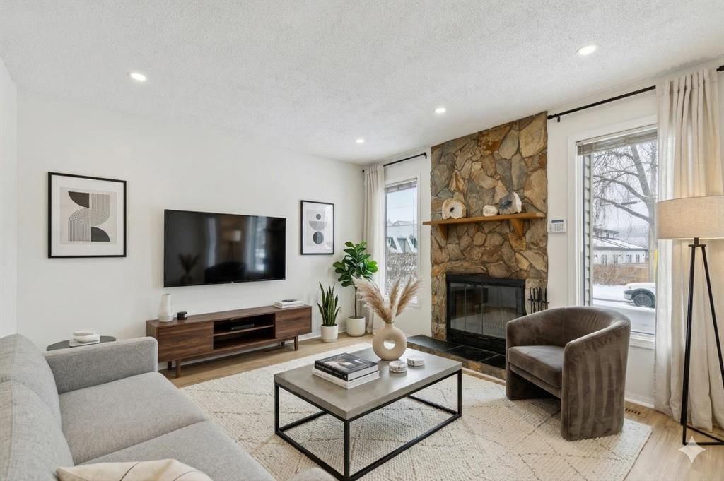 4530 Montgomery Avenue NW, Calgary — photo 4 of 29