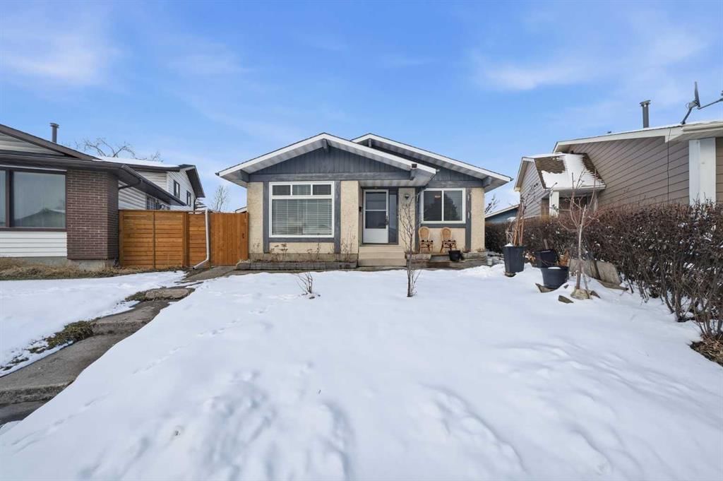 488 Templevale Drive NE, Calgary — main listing photo