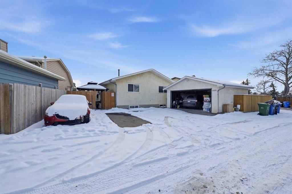 488 Templevale Drive NE, Calgary — photo 2 of 30