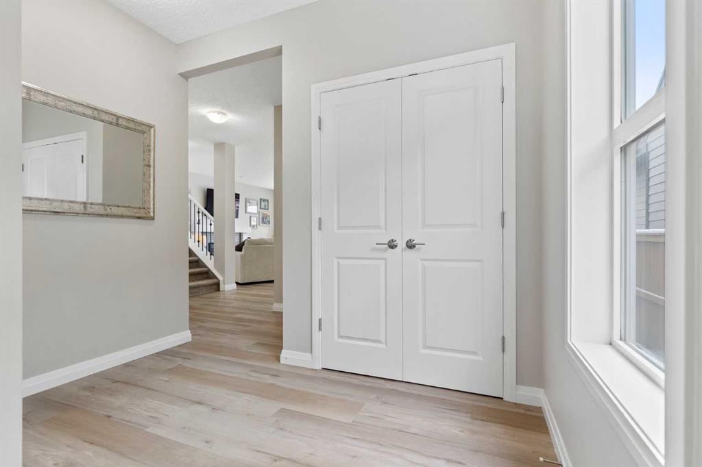 26 Marquis Heights SE, Calgary — photo 4 of 49