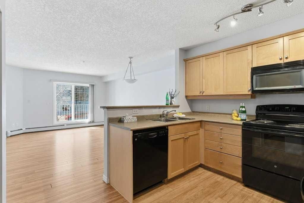 208, 630 8 Avenue SE, Calgary — photo 5 of 35