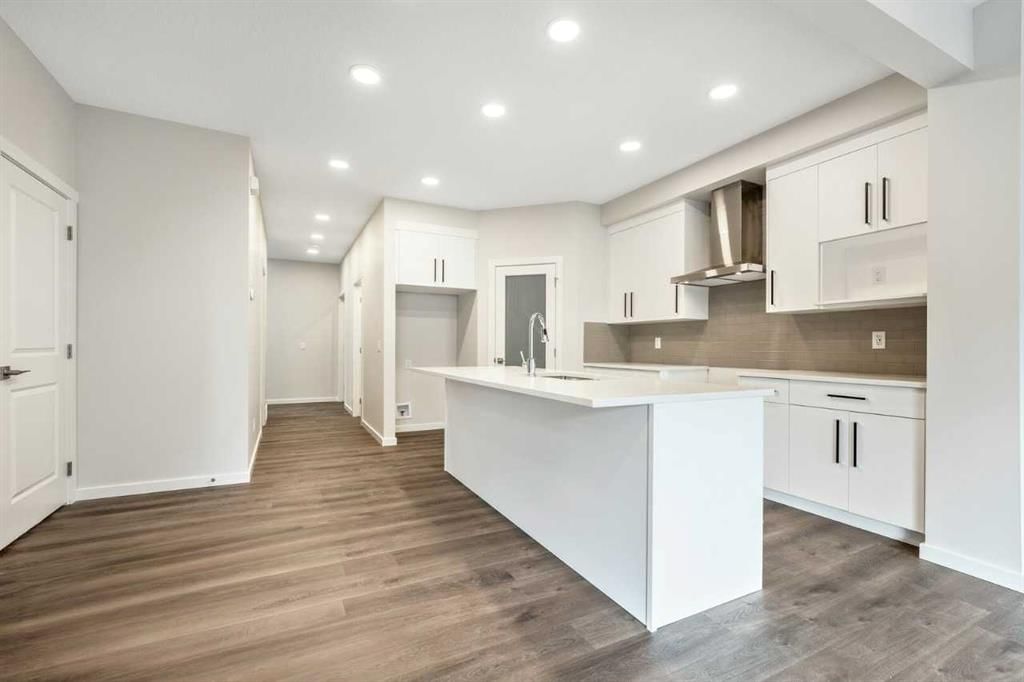 412 Heartwood Grove W, Calgary — photo 3 of 25