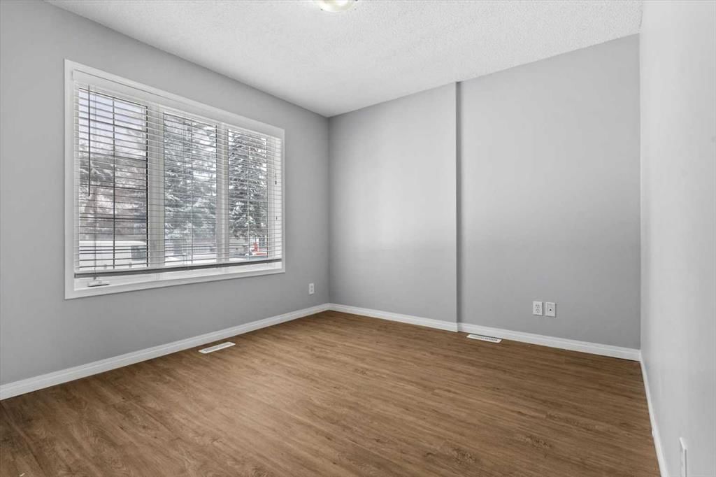 3101 39 Street SW, Calgary — photo 3 of 28