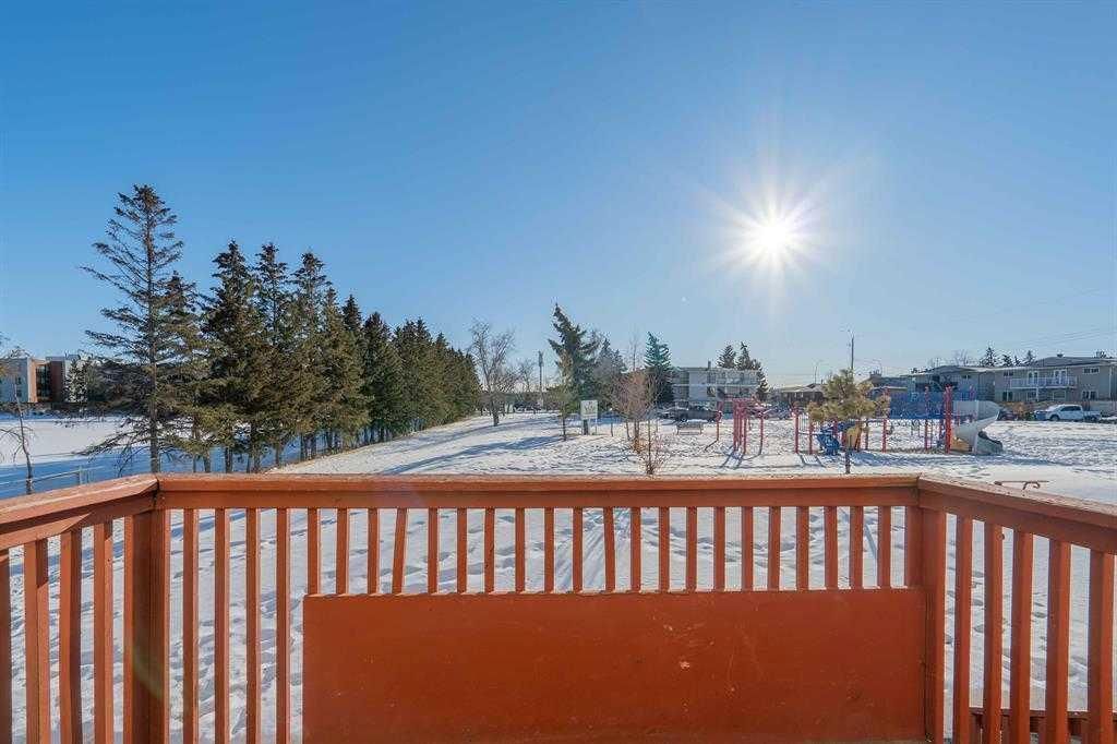 18, 4515 7 Avenue SE, Calgary — photo 4 of 20