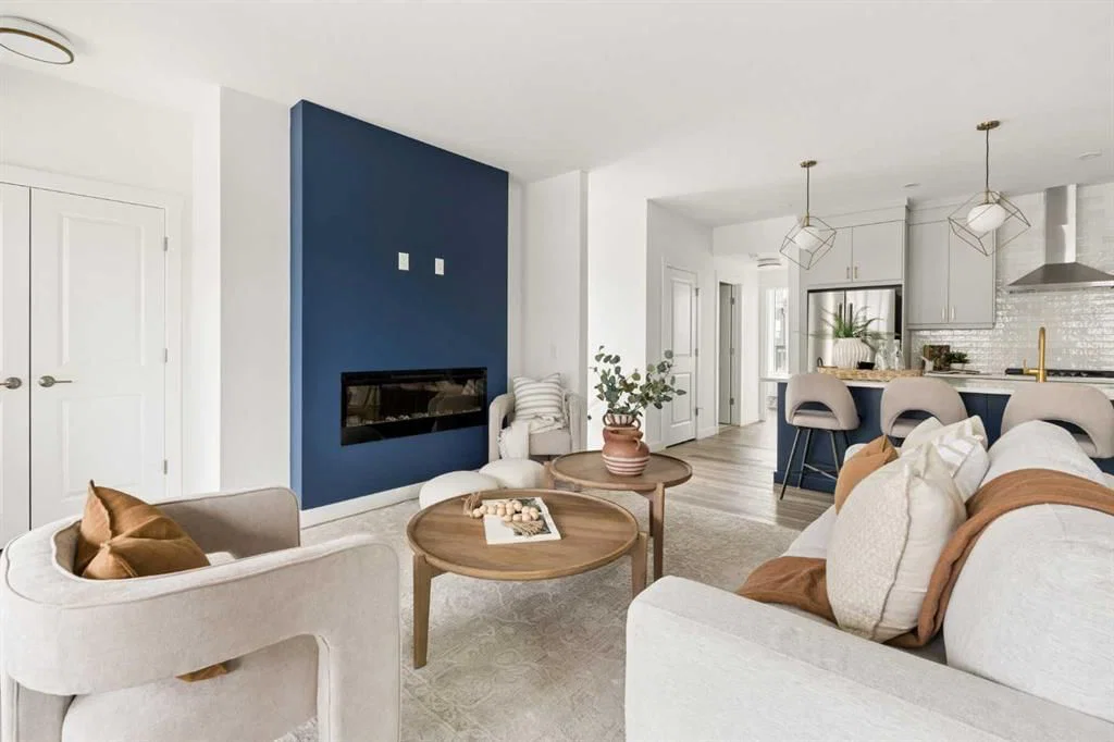 605 Sovereign Common SW, Calgary — photo 4 of 40