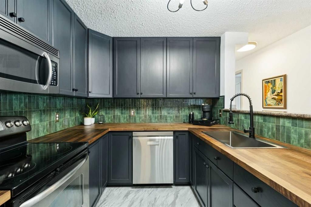 1111, 8810 Royal Birch Boulevard, Calgary — photo 5 of 26
