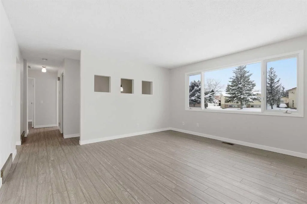 32 Fonda Mews SE, Calgary — photo 5 of 40