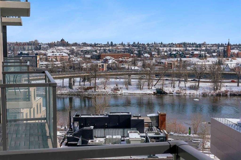 1003, 550 Riverfront Avenue SE, Calgary — photo 3 of 50