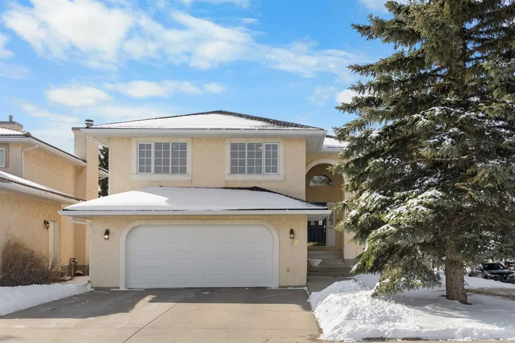 19 Hawkmount Heights NW, Calgary — main listing photo