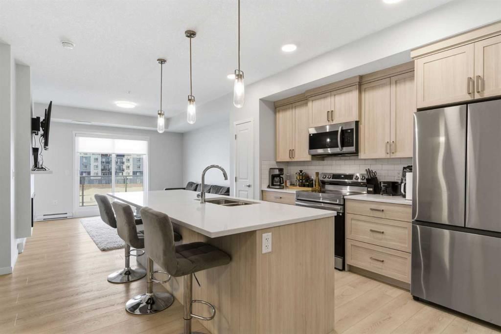 4308, 550 Belmont Street SW, Calgary — photo 4 of 17