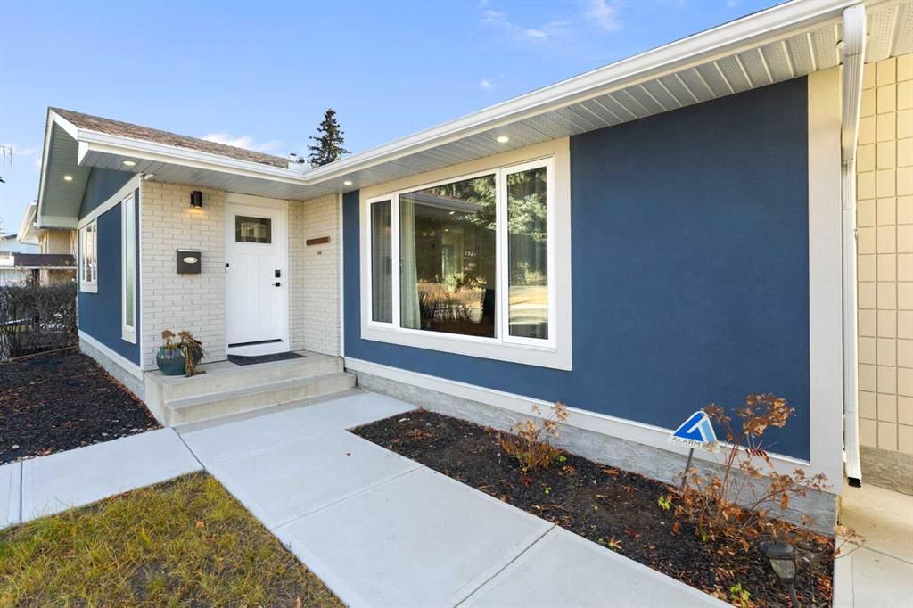 224 Silverview Way NW, Calgary — photo 2 of 50
