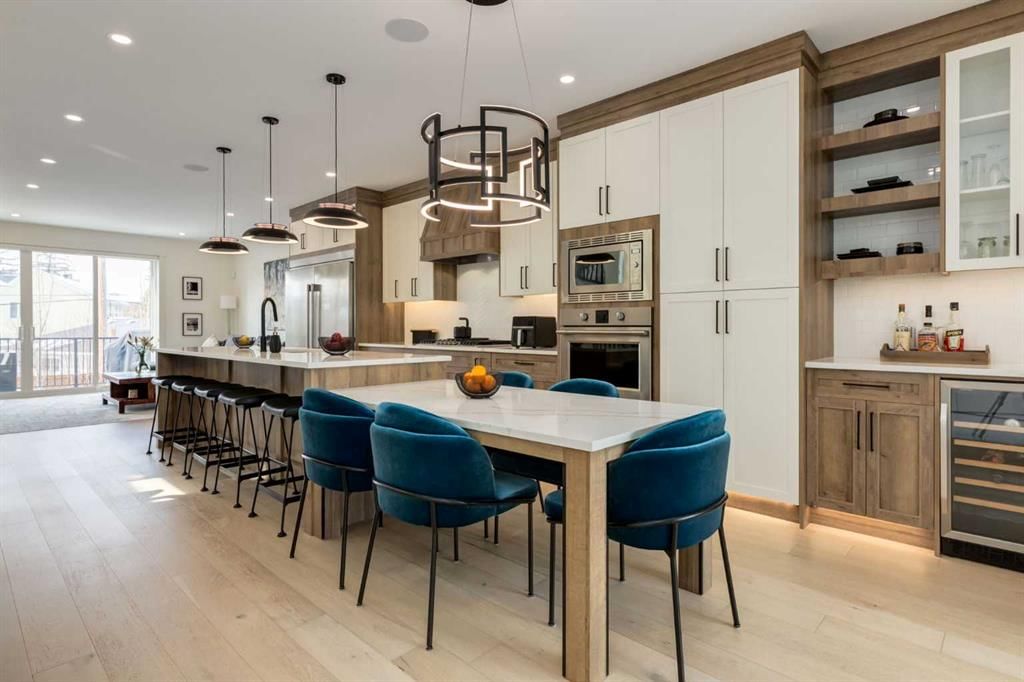 513 18 Street NW, Calgary — photo 3 of 40