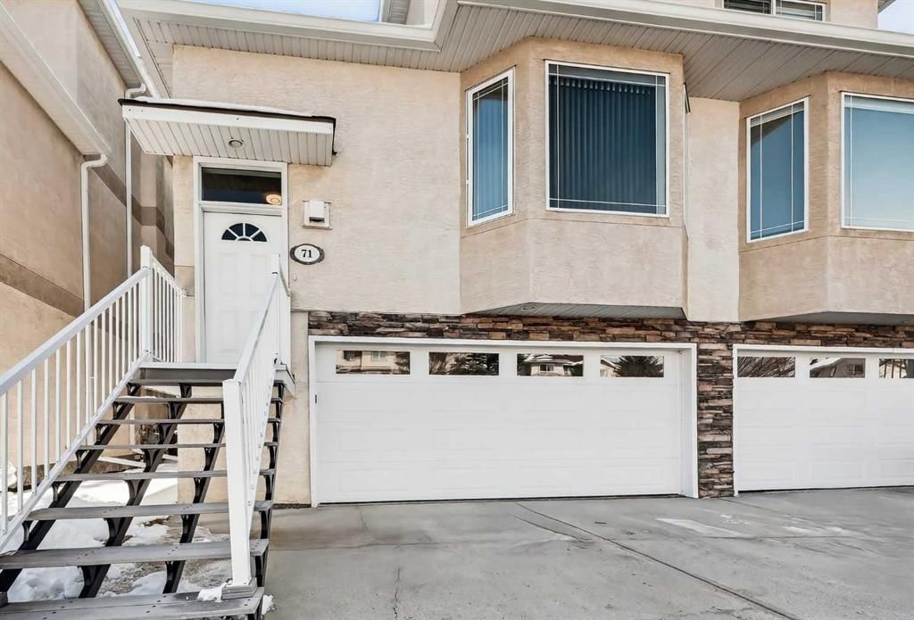 71 Country Hills Gardens NW, Calgary — photo 2 of 34