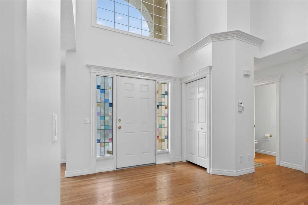 255 Hamptons Terrace NW, Calgary — photo 2 of 50
