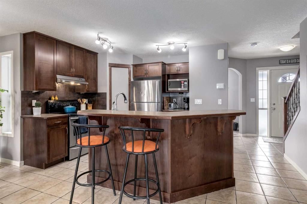 138 Cranberry Place SE, Calgary — photo 5 of 43