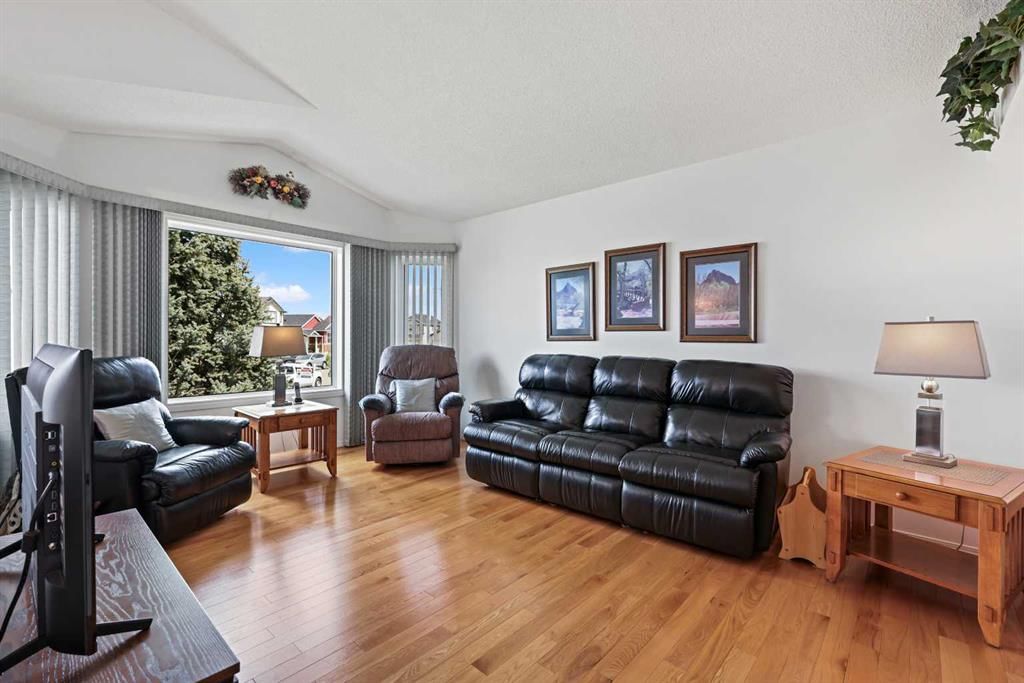 272 Saddlemead Road NE, Calgary — photo 4 of 33