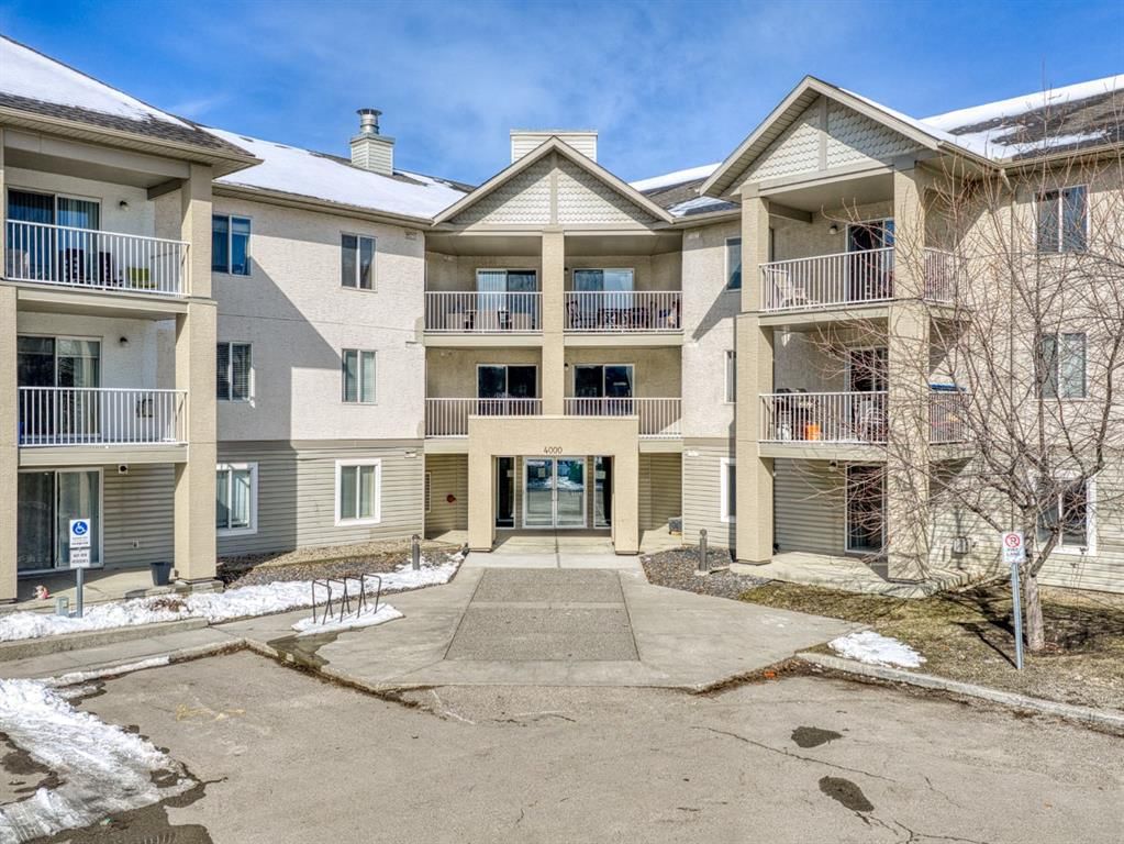 203, 4000 Citadel Meadow Point NW, Calgary — main listing photo