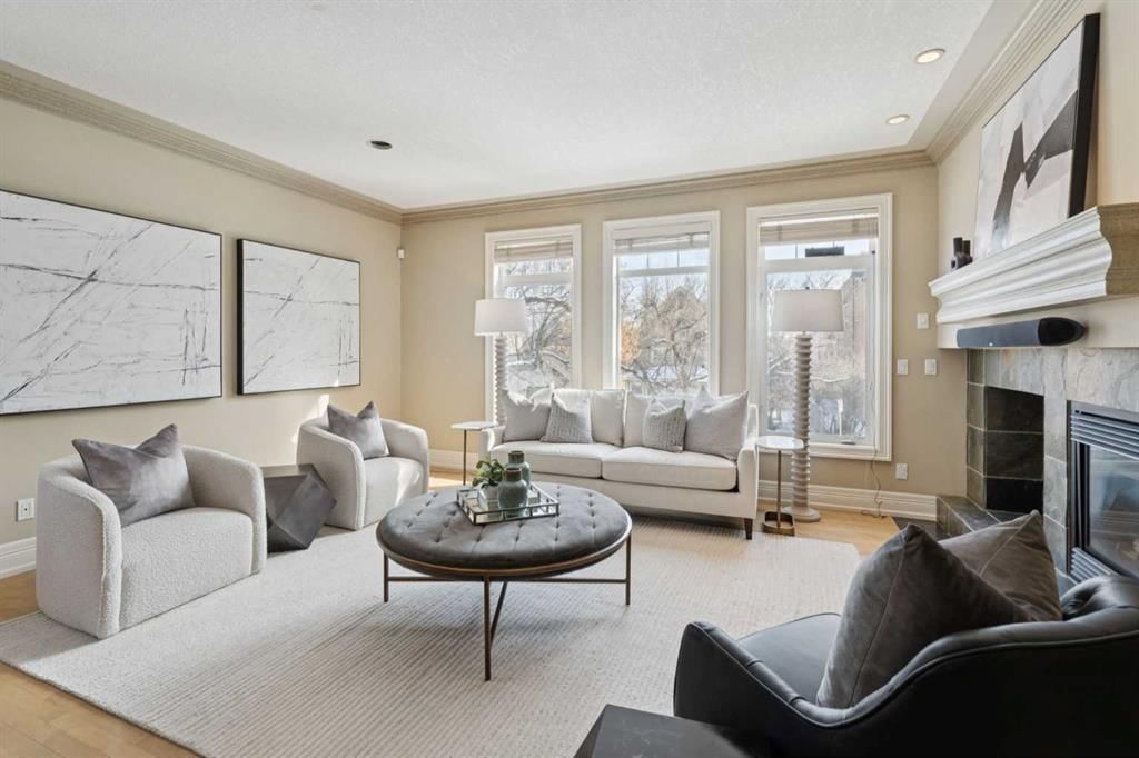 2141 15 Street SW, Calgary — photo 3 of 42