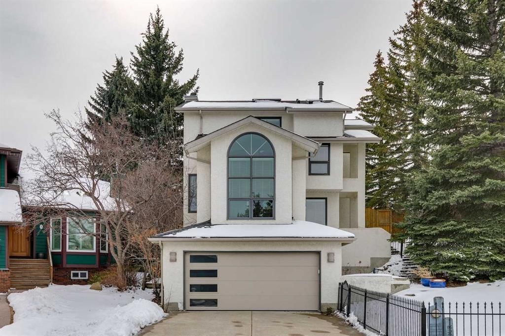 4 Coach Gate Court SW, Calgary — main listing photo