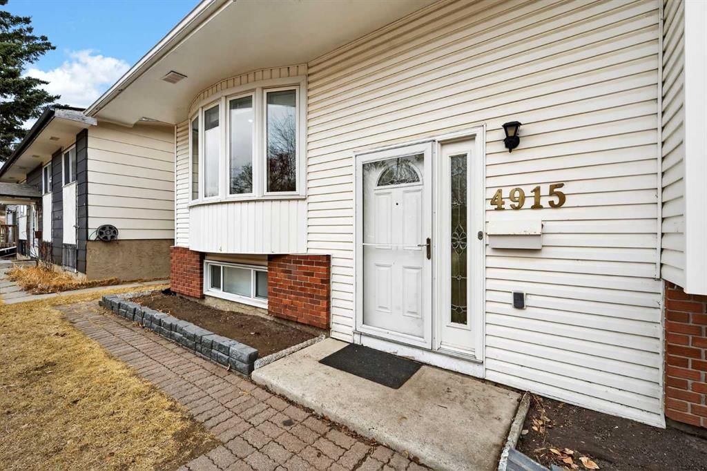 4915 Rundlehorn Drive NE, Calgary — photo 2 of 43