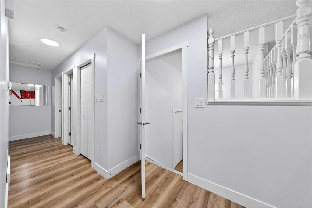 4915 Rundlehorn Drive NE, Calgary — photo 5 of 43