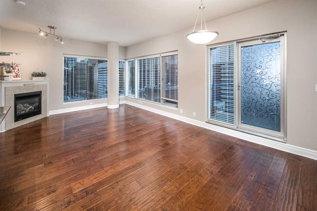 1907, 920 5 Avenue SW, Calgary — photo 5 of 39
