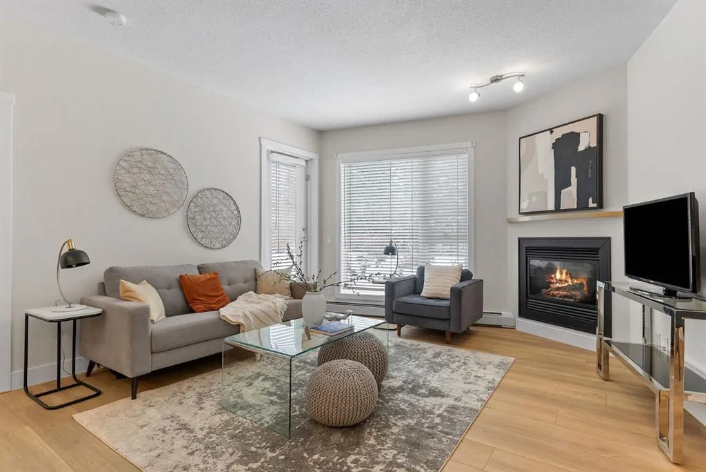 125, 69 Springborough Court SW, Calgary — photo 2 of 31