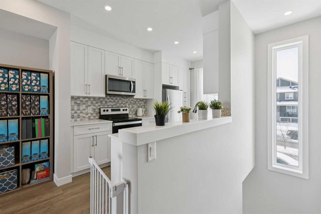 579 Evanston Link, Calgary — photo 5 of 35