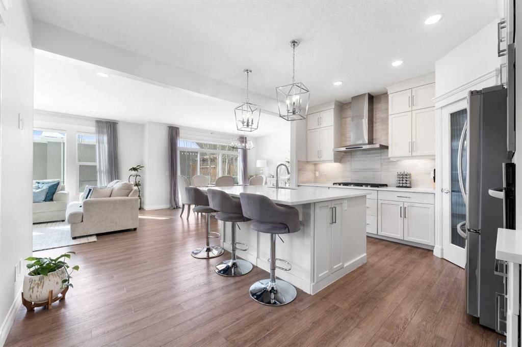 310 Mahogany Manor SE, Calgary — photo 3 of 50