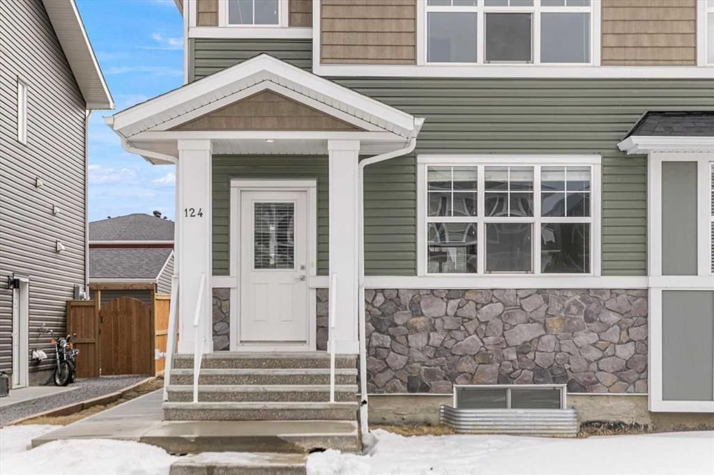 124 Red Embers Place NE, Calgary — photo 3 of 43