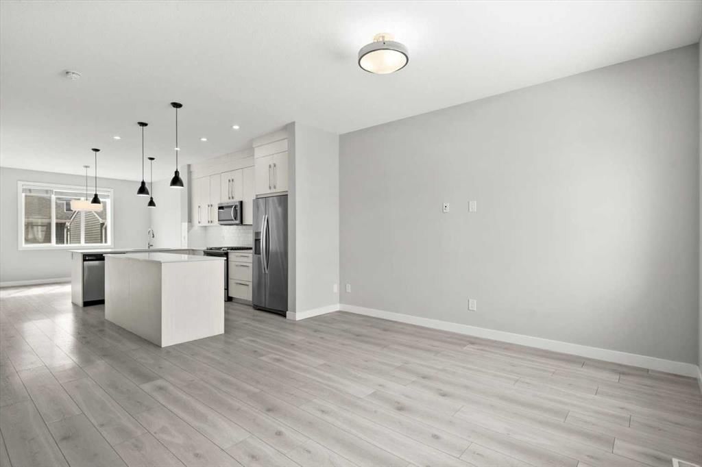 124 Red Embers Place NE, Calgary — photo 5 of 43
