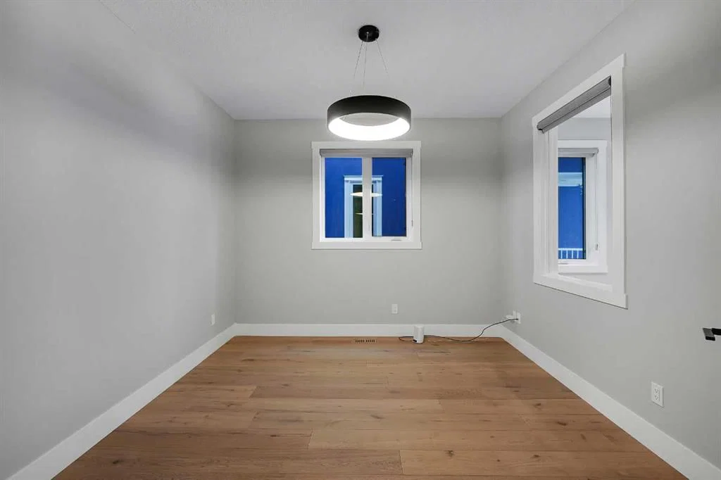 106 Rock Lake Heights NW, Calgary — photo 3 of 31