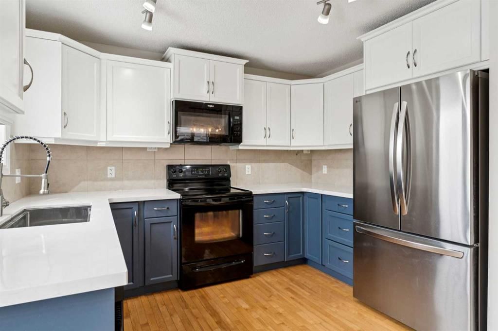 56 Silverado Plains View SW, Calgary — photo 3 of 34